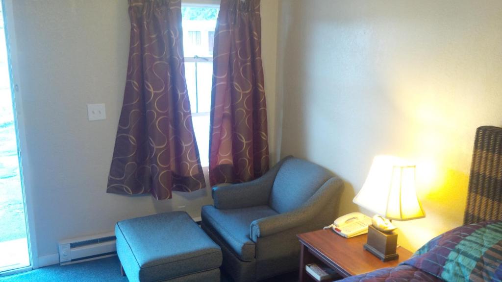 Holiday Lodge photo