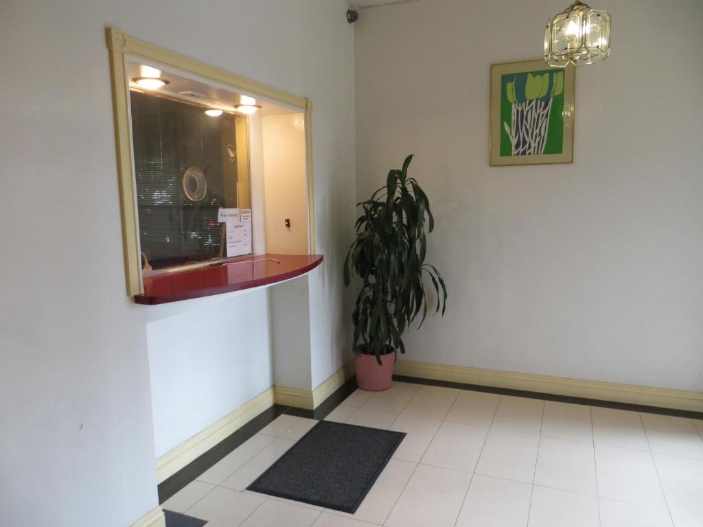 Jet Inn photo