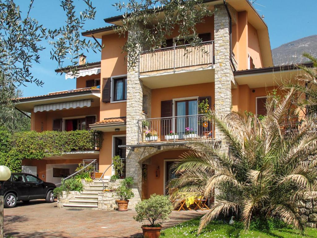 Apartment Rizzardi-2 by Interhome - 2