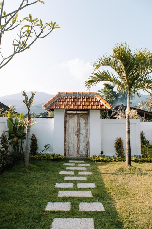 Villa Uhaina Amed Bali 전경