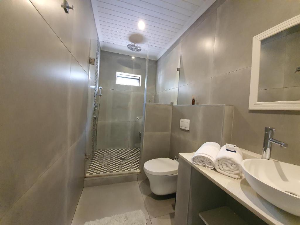 Guest house on Gillian Unit 1 photo