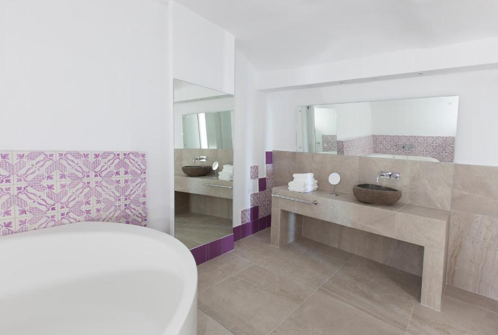 Hotel Facility
