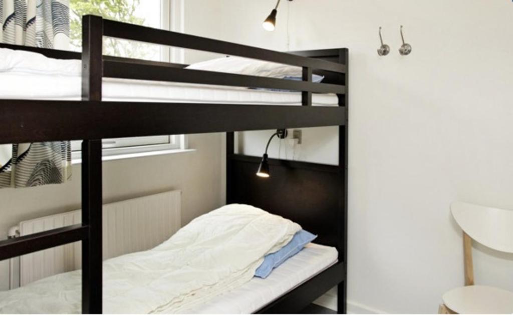 Charming On the beach Apartment, Brenderup