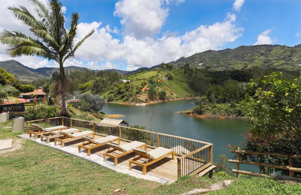Soy Local Guatape — Hotel in Medellín
