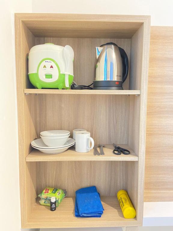 Simply Studio Room Semi Apartment at The Lodge Paskal near BINUS University By Travelio