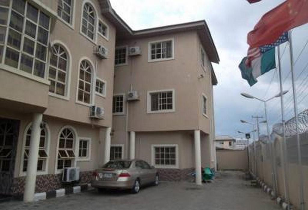 Clen-phil Hotels - Deluxe Standard close to many attractions, Port Harcourt