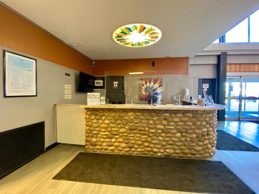 Ramada by Wyndham Whitecourt photo