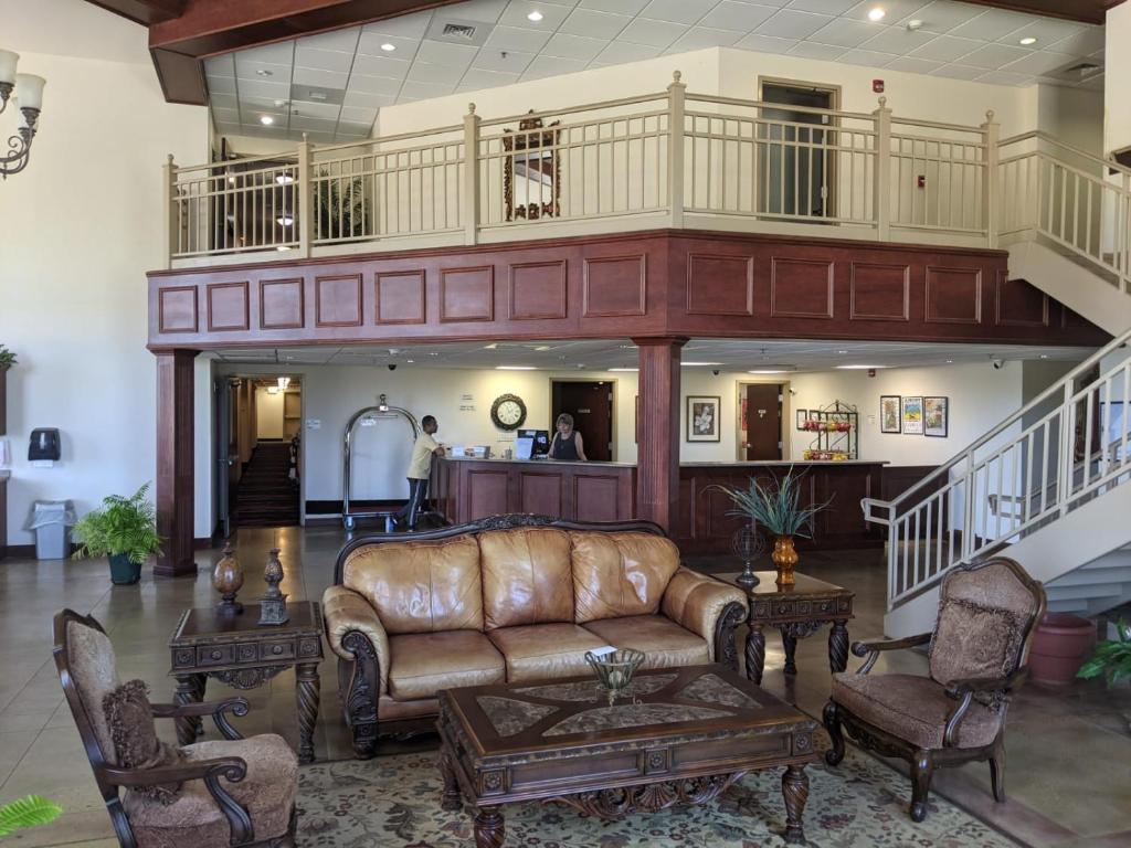 Heritage Inn and Suites photo
