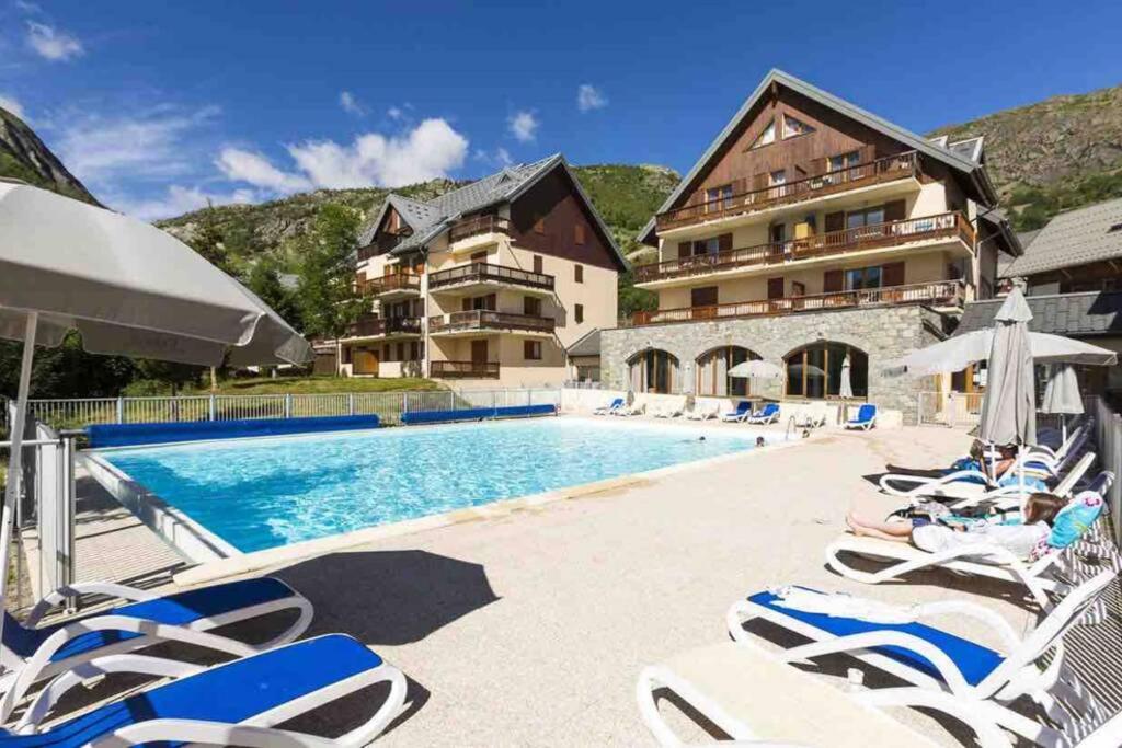 Logement 4/6 personnes à la montagne avec piscine - 3