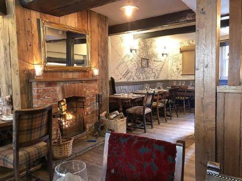 The Plume of Feathers 館内設備