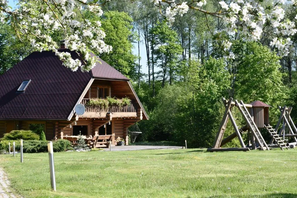 Kastaņas, Hotel in Kaibala