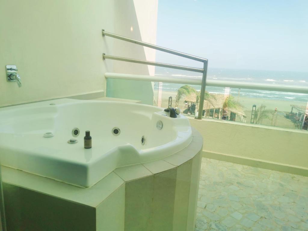 Artisan Family Hotels And Resort Collection Playa Esmeralda Photo 41