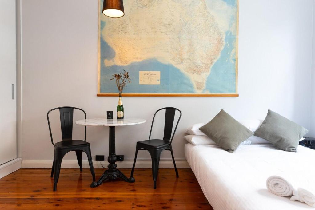 Boutique Studio Apartment at Potts Point photo
