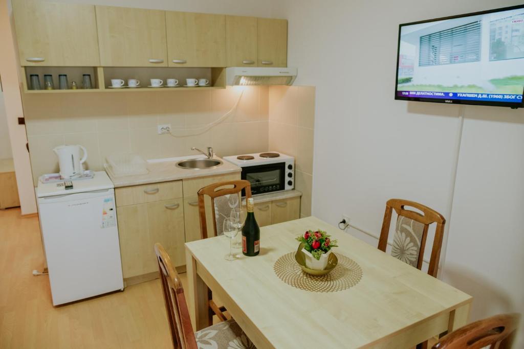 Vila Dinka - 2