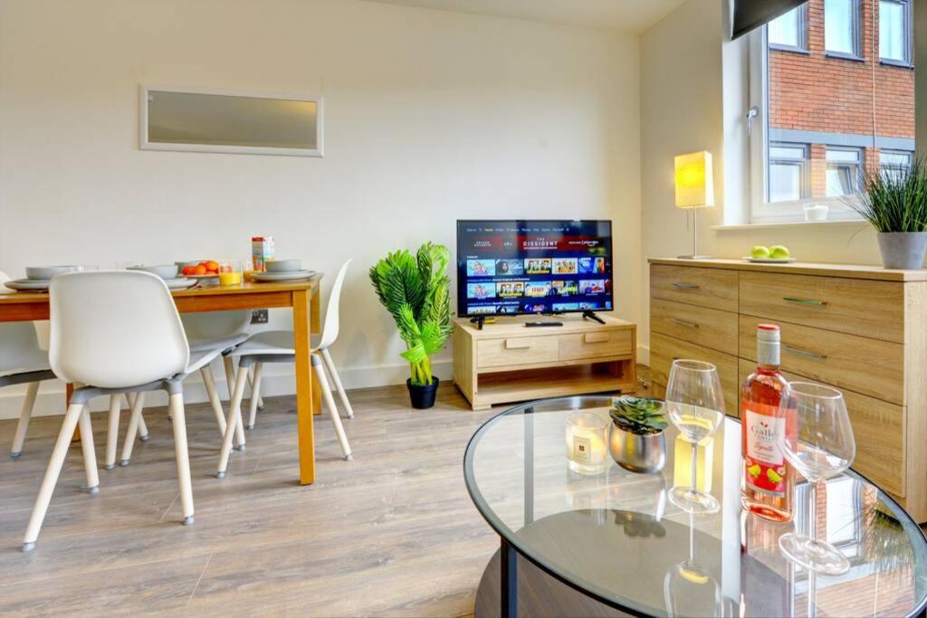 Modern & Stylish 2BR Apartment - Queens House 전경