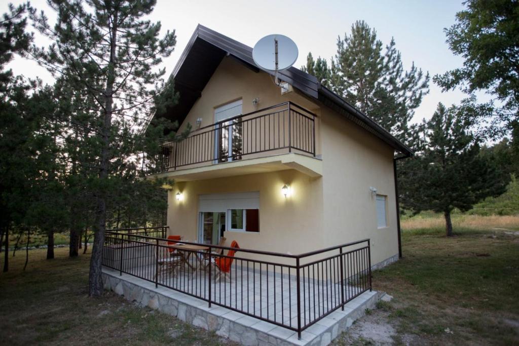 Vikendica Galiot, Trebinje