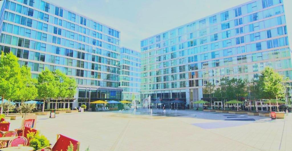 Blue Diamond, Milton Keynes