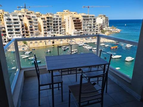 St Julians Bay Sea Front Apartments photo