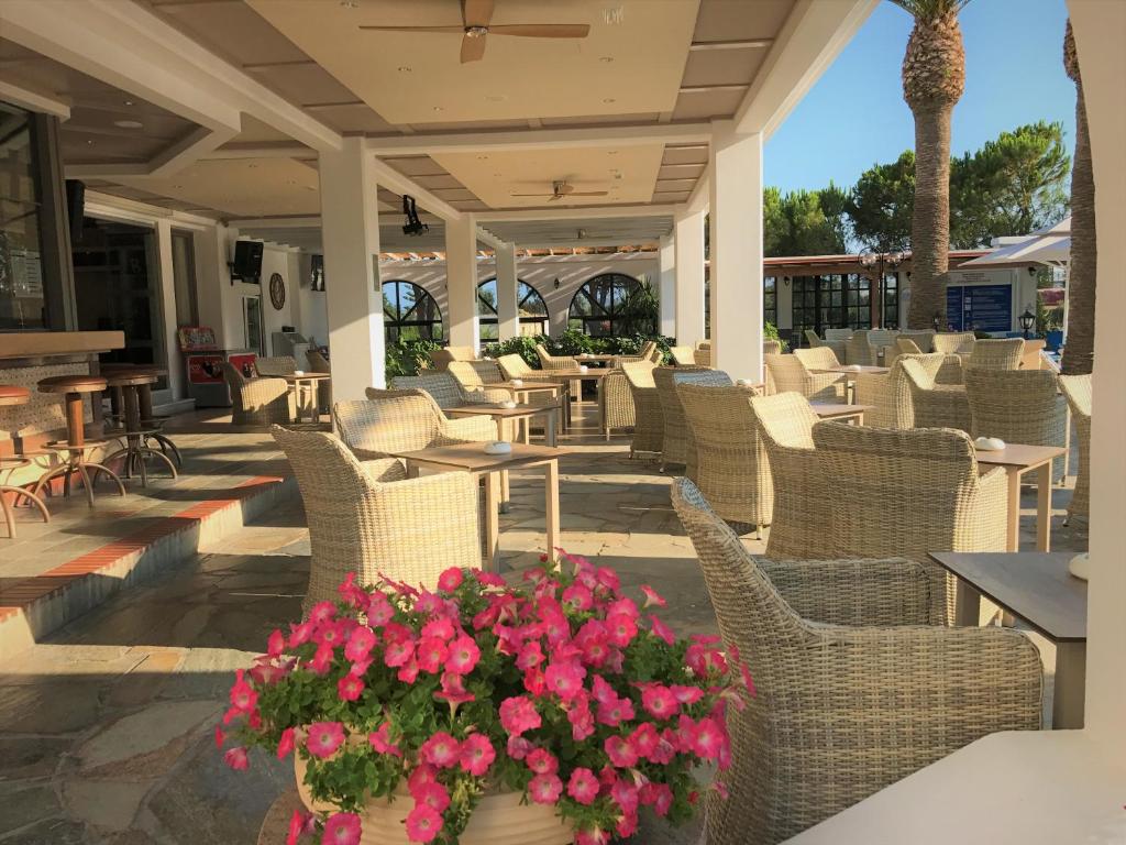 Palladium hotel — Restaurant & bars in Marmari (Kos), South Aegean
