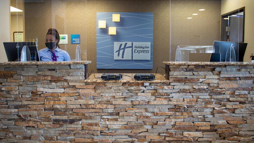 Holiday Inn Express Le Claire Riverfront-Davenport photo