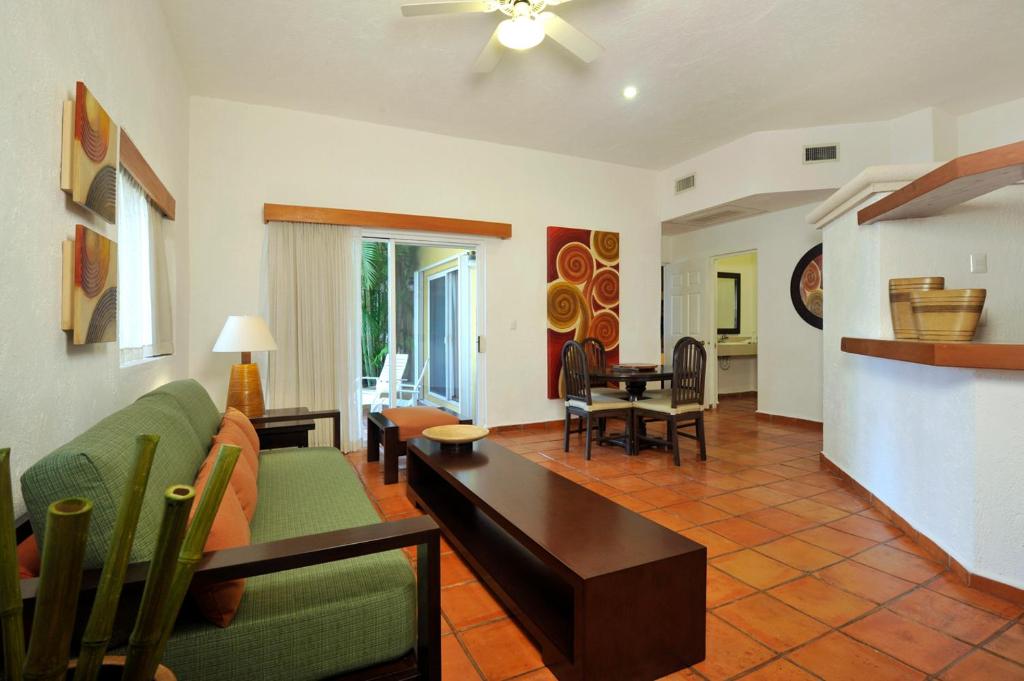 Las Palmas Condominio - 4