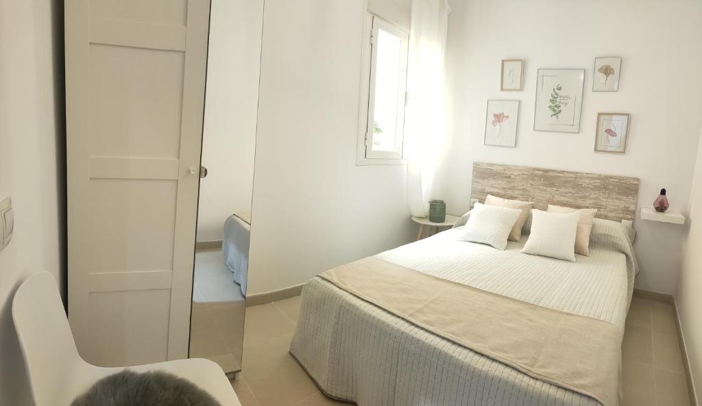 RELAX CHICLANA-Aparcamiento privado-TV Cable-WifiPlus-Aire Acond-Incluido - 3