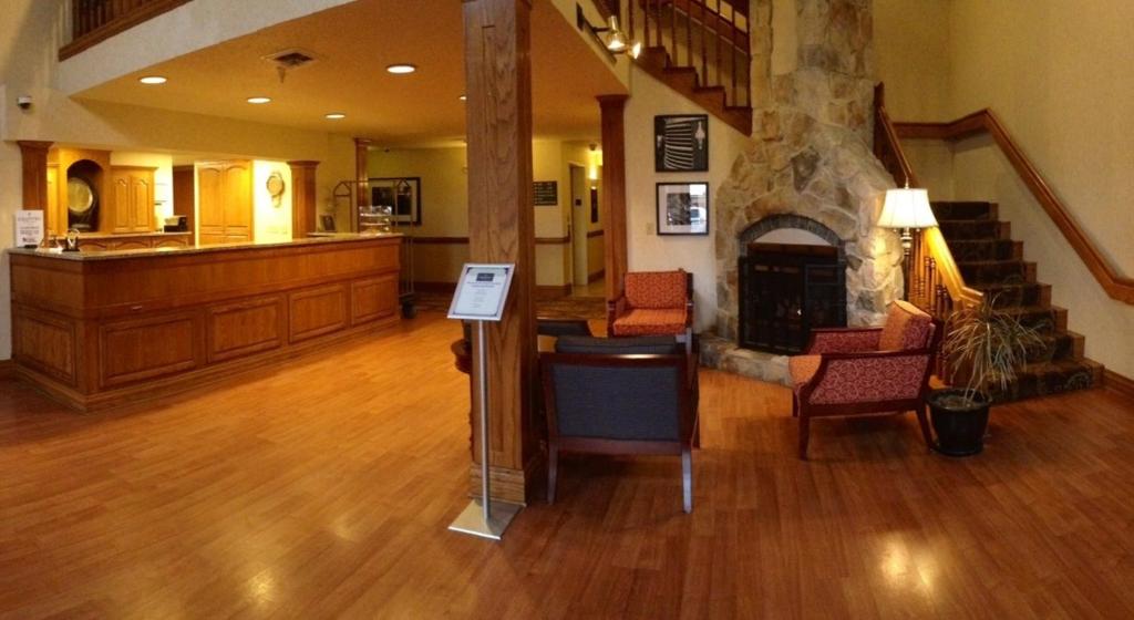 Country Inn & Suites by Radisson, Lincoln North Hotel and Conference Center, NE photo