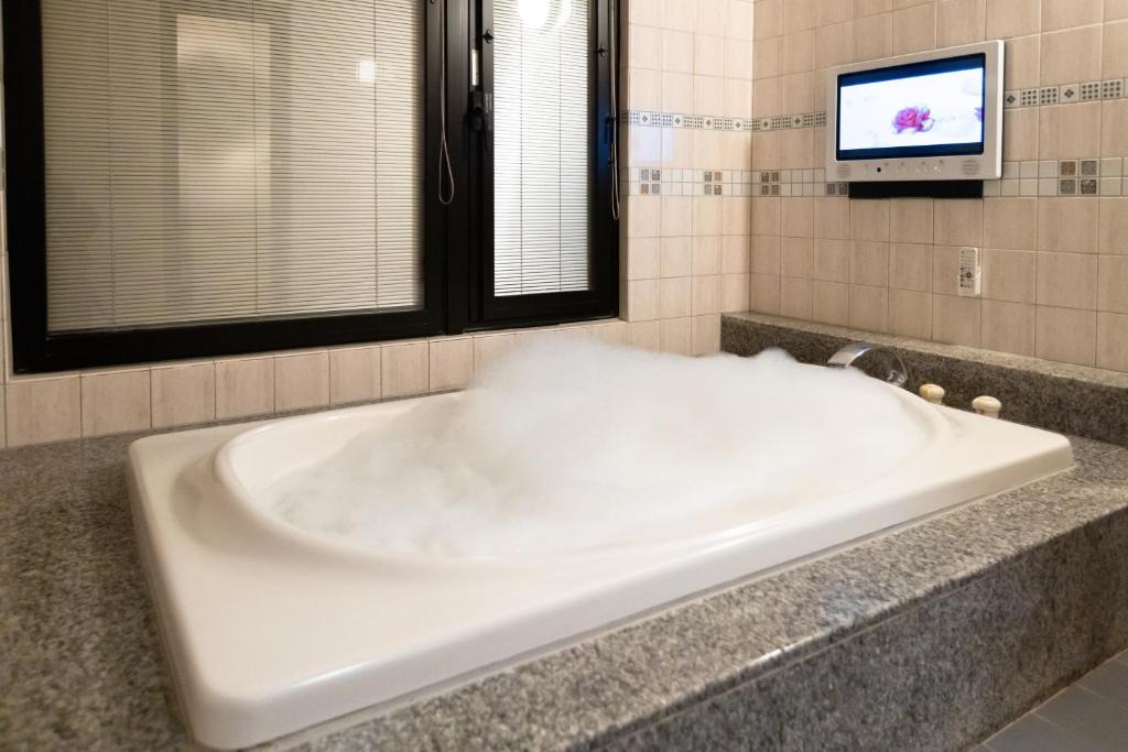 Oita Hotel Ace (Love Hotel) photo
