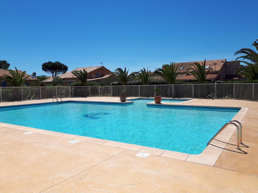 LES MARINES 2 - Villa en résidence avec piscine à 2 pas de la plage - Clim - parking - 2