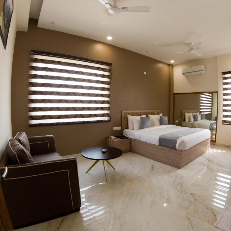 HOTEL VISHAL IMPERIAL photo