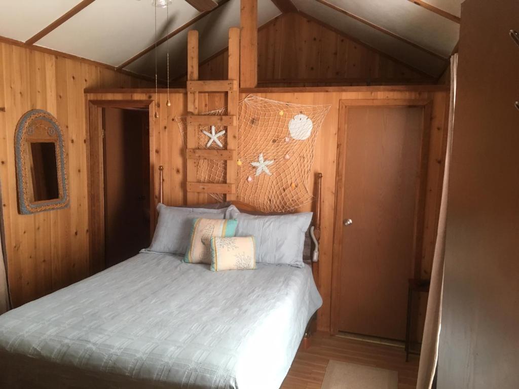 Cozy Cabin on the Bayou photo