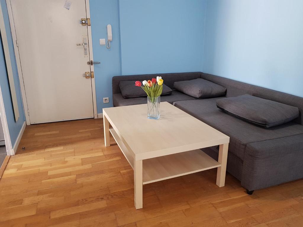 Chambre privée pour 2 personnes dans un appartement de 3 chambres