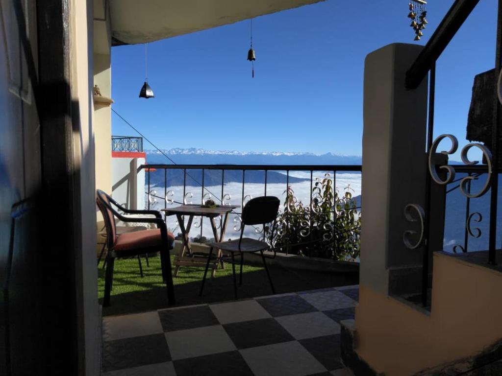 Vamoose Himalayan Inn Homestay photo