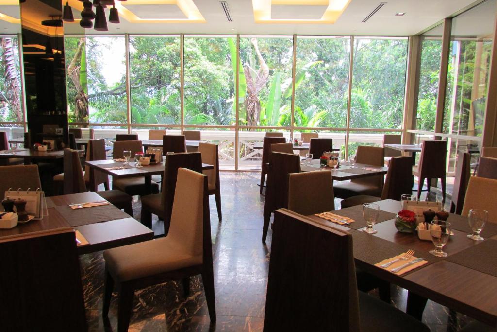 Singapore Hotel Fort Canning Additional