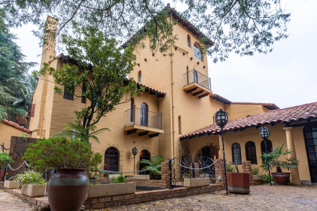 Airport Tower Lodge 外観