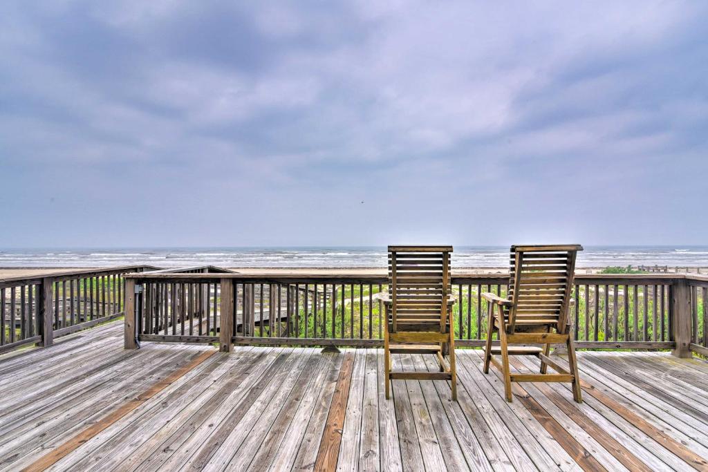 Beachfront Holiday homes in Freeport, TX price from 30, reviews