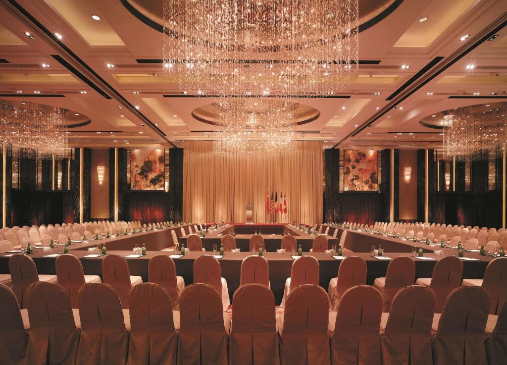 Tárgyalóterem/bálterem