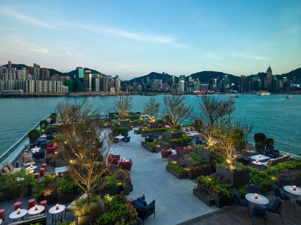 Hong Kong Kerry Hotel, Hong Kong Additional