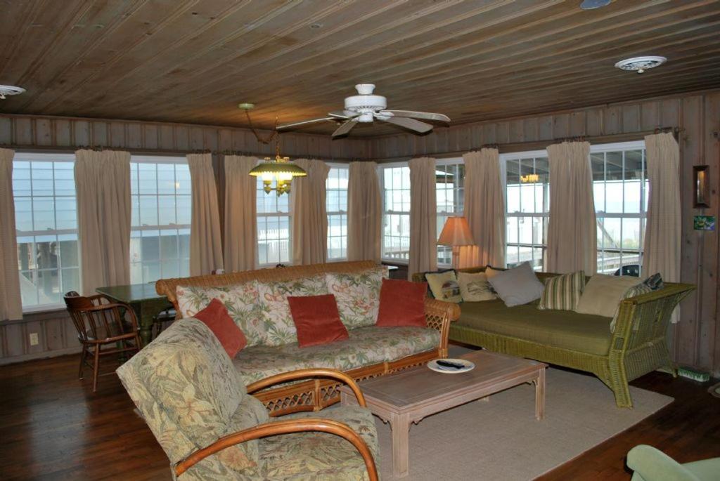 Windalear, Holden Beach