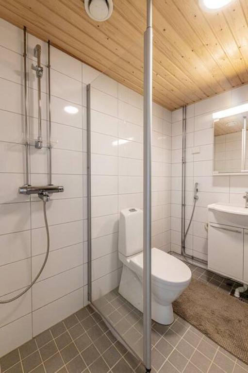 Apartment, Sleepwell, Tikkurila with private sauna, 70m2 1-7 pers photo