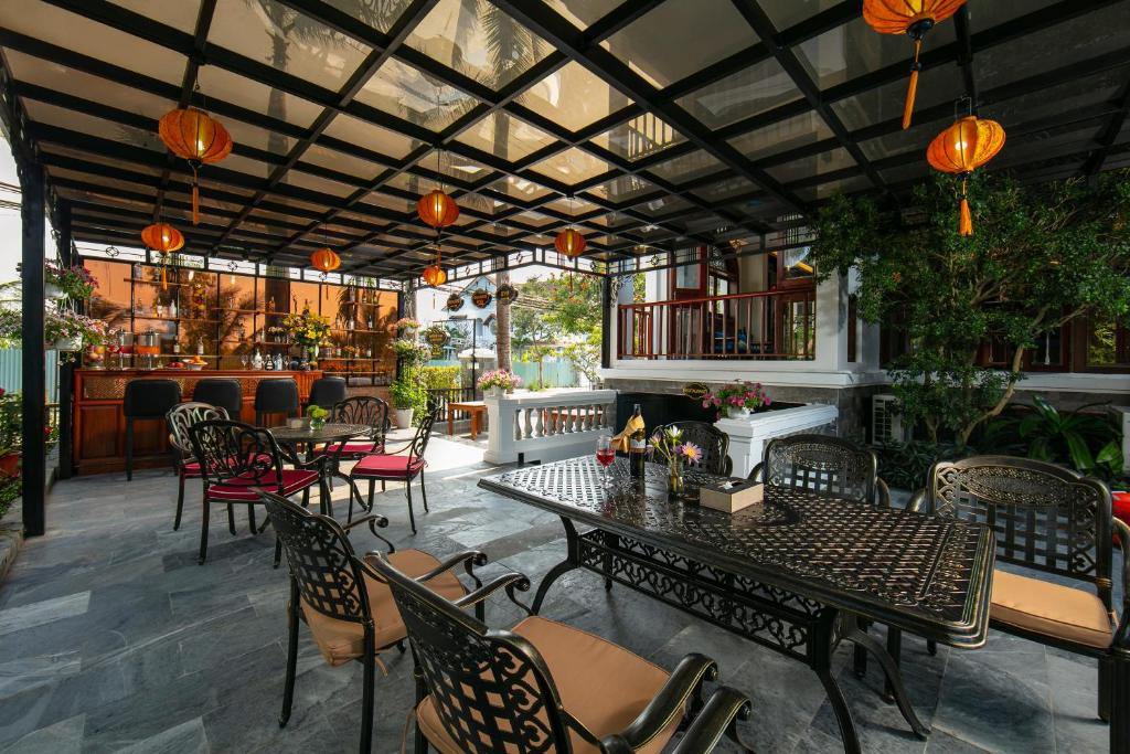 HOI AN RIVERSIDE VILLAS AND APARTMENTS