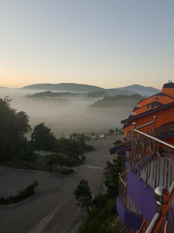 Hyundai Elliot Hotel and Resort