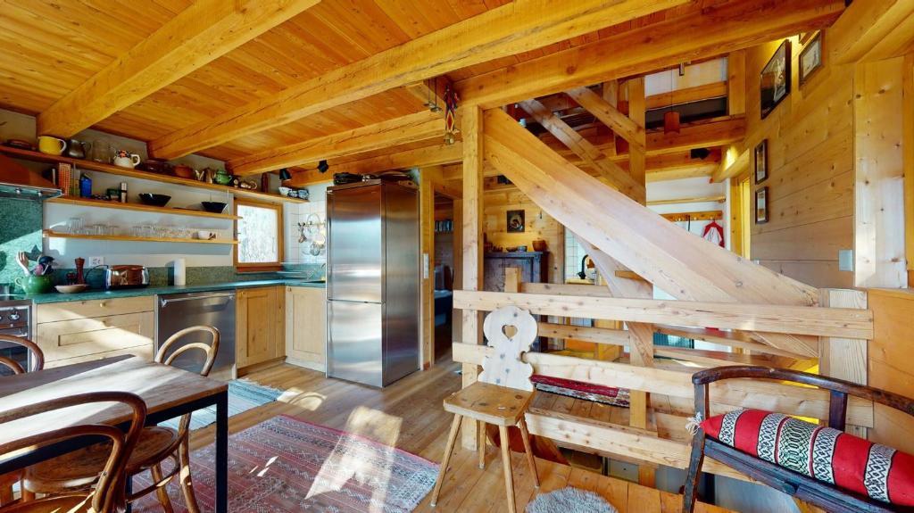 Idyllic chalet in Evolène, with view on the Dent Blanche and the mountains - 4