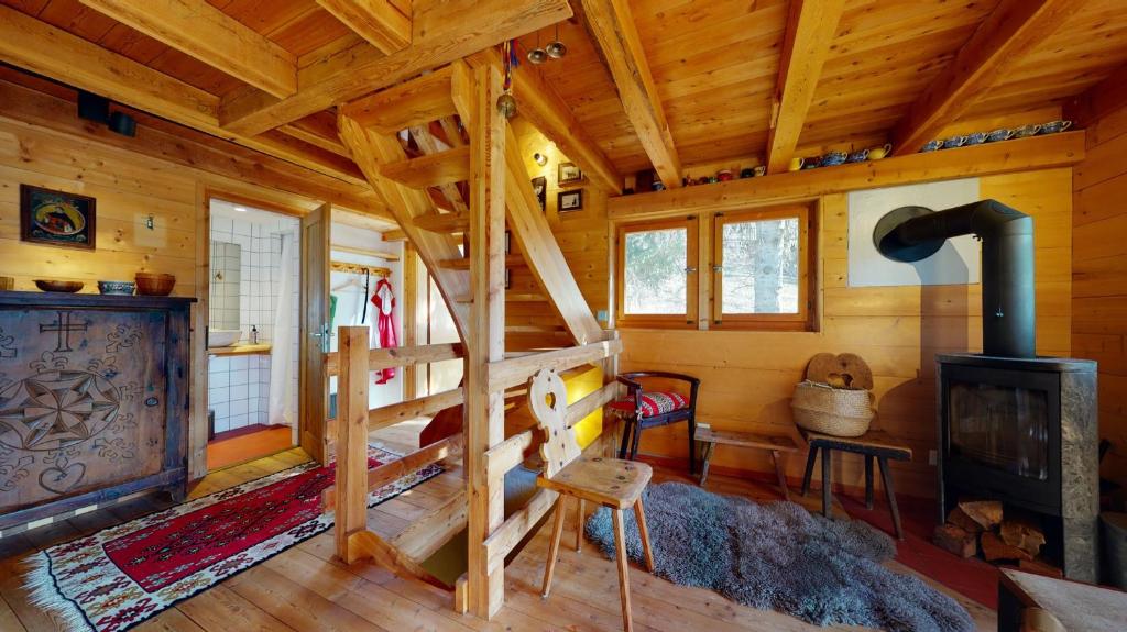 Idyllic chalet in Evolène, with view on the Dent Blanche and the mountains - 2