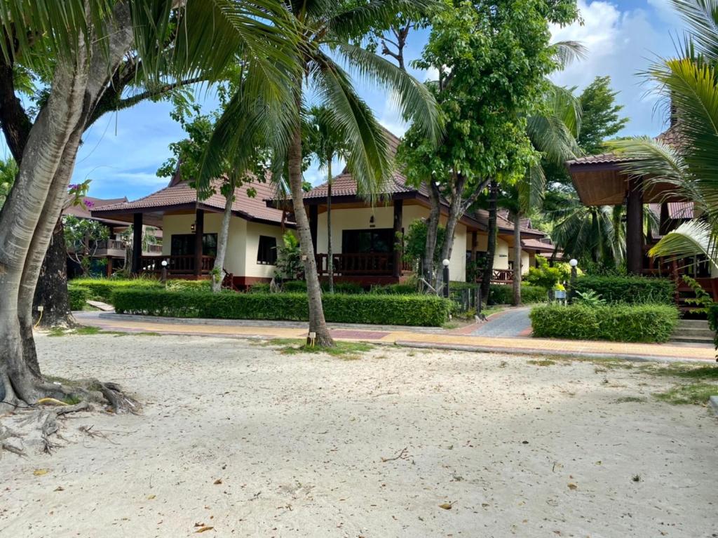 ทางเข้า