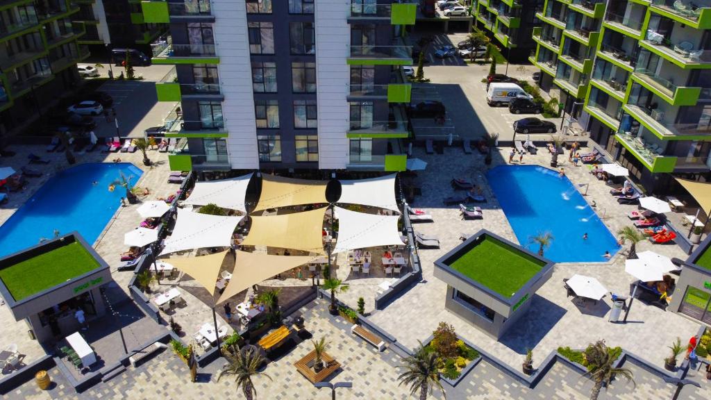 Glamour Sea view Family Apartments - Spa n Pools Resort 전경