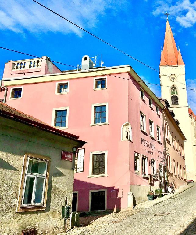 Boutique Apartments U Rolanda — Hotel in Znojmo