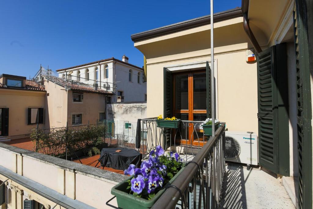 Balcony/terrace, VeronaJourneys Emilei in Verona
