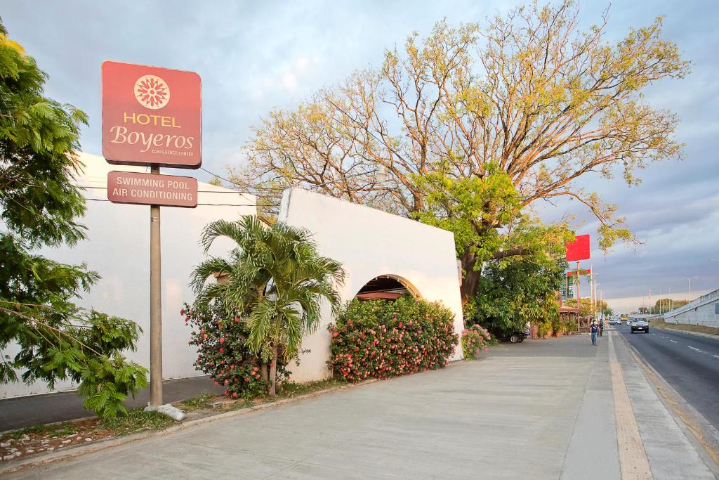 Hotel Boyeros photo