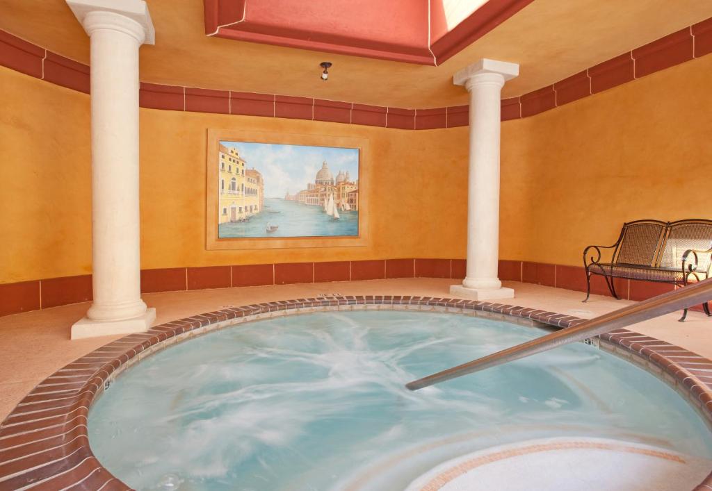 Holiday Inn Rancho Cordova - Northeast Sacramento photo